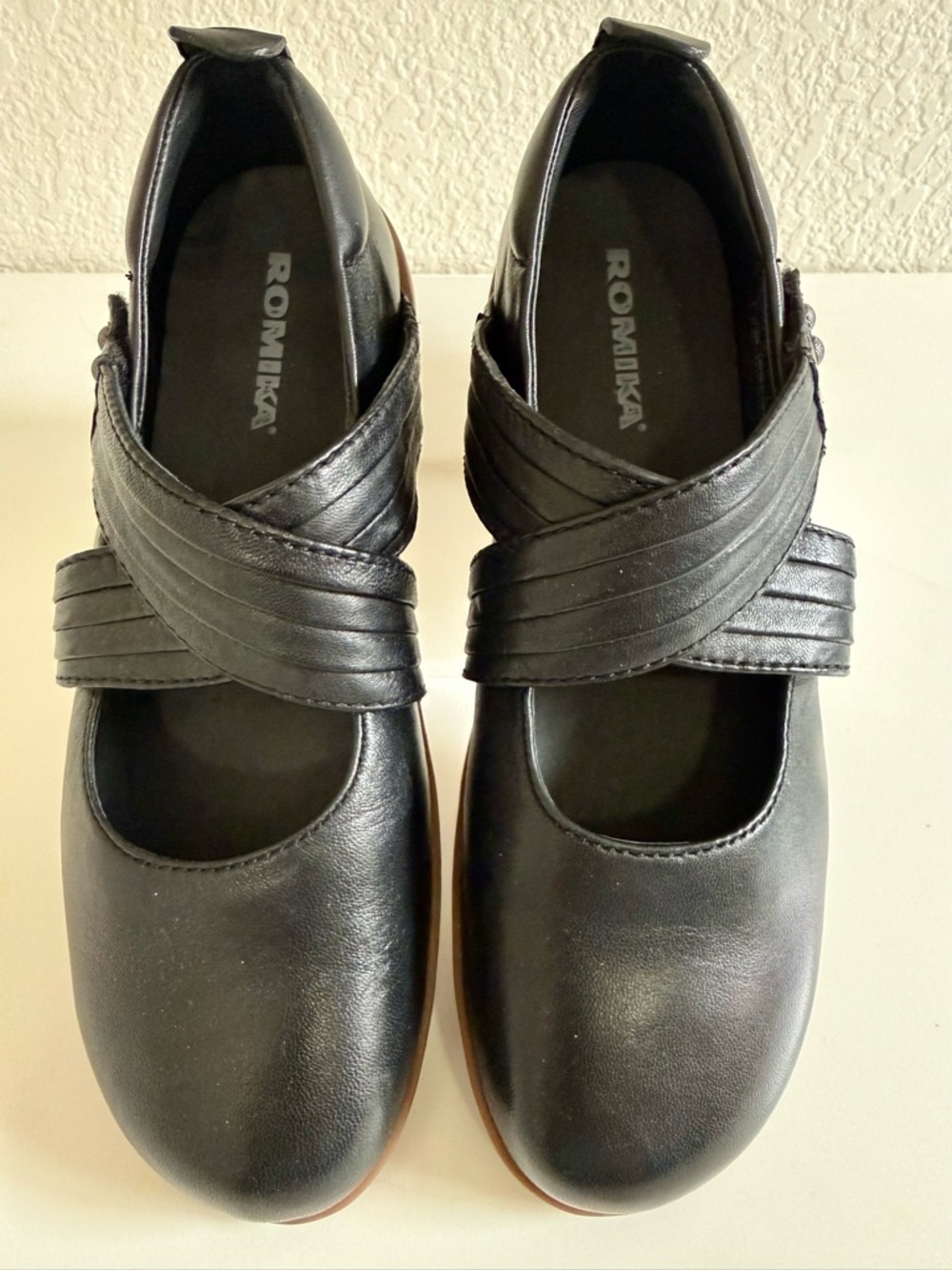 Romika Black Leather  Shoes | Velcro Strap Mary Jane Style | Euro‎ 40 US 9-9.5